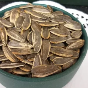 ﺑزر ﺷﻣس ﻣﺣﻣص بدون ملح